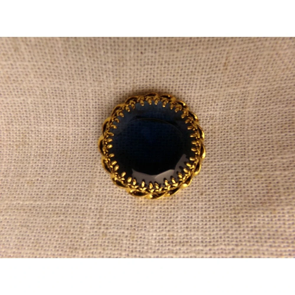 Vintage Blue Crystal Faceted Round Brooch Made in Austria